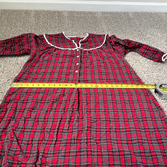 Lanz of Salzburg sm/med flannel nightgown - Picture 4 of 4